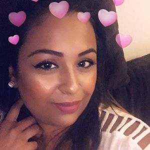 Meet your Posher, Cassandra